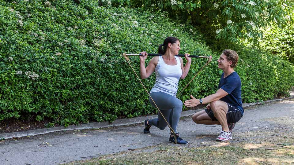 personal trainer ausfallschritt
